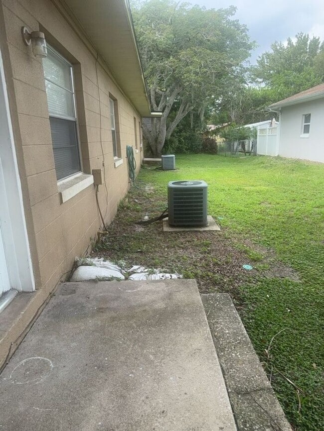 50 6th St in St. Cloud, FL - Building Photo - Building Photo