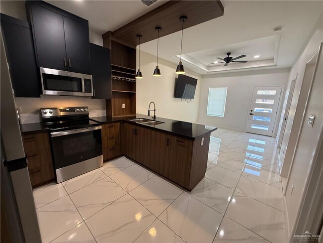 9 B W St in Mission, TX - Building Photo - Building Photo