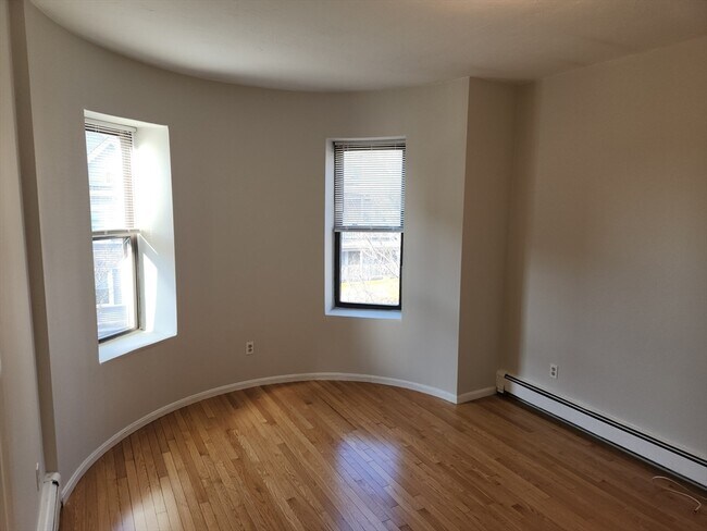 3148 Washington St, Unit 3 in Boston, MA - Building Photo - Building Photo