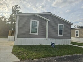 83 Stebbins Dr in Winter Haven, FL - Building Photo - Building Photo