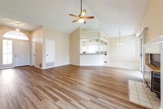 14504 Sandy Side Dr in Austin, TX - Building Photo - Building Photo