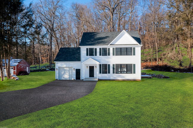 157 Good Hill Rd in Weston, CT - Building Photo - Building Photo
