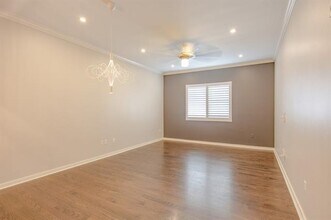 3015 Bryan St in Dallas, TX - Building Photo - Building Photo