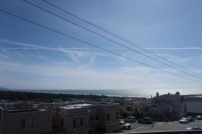 5032 Anza St, Unit A in San Francisco, CA - Building Photo - Building Photo