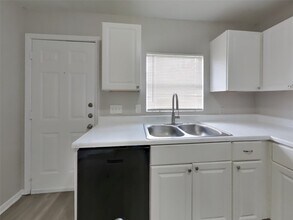 15019 Easingwold Dr in Channelview, TX - Building Photo - Building Photo