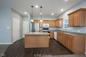 3460 Firethorn Drive in Whitestown, IN - Building Photo - Building Photo