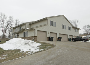 Dekora Woods Apartments in Allenton, WI - Building Photo - Building Photo