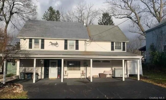 property at 5 Elm St