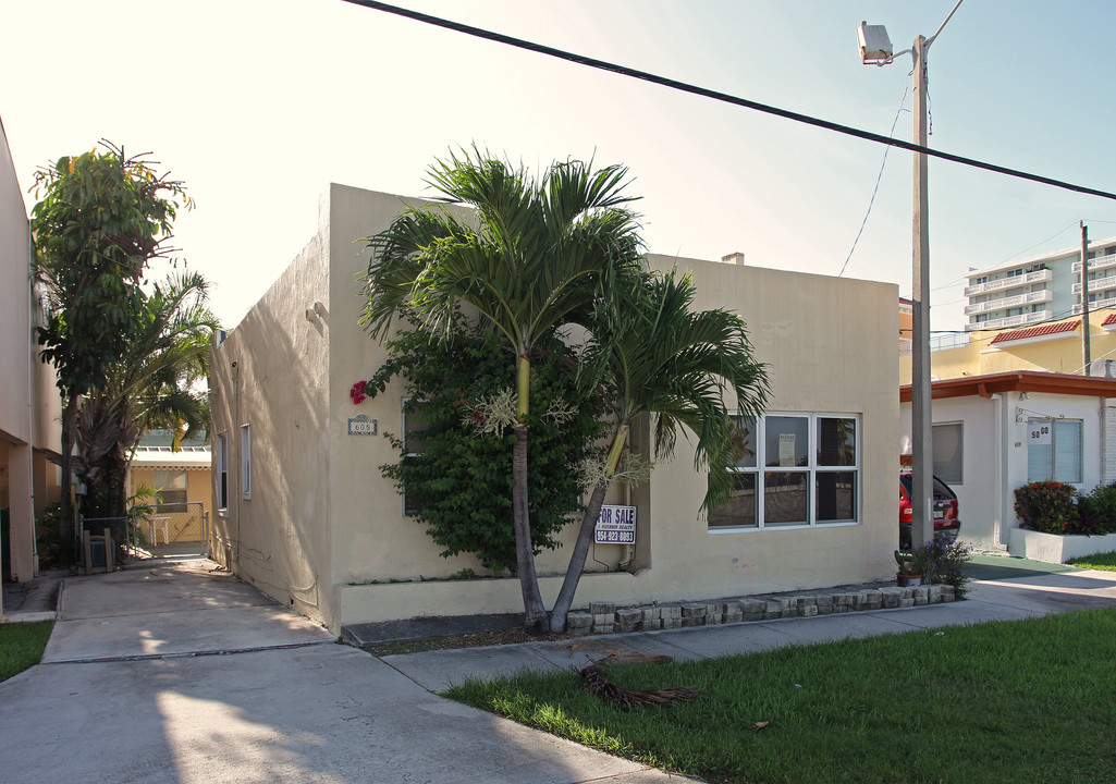 605 S Ocean Dr in Hollywood, FL - Building Photo