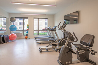 Aberdeen Apartments in Minneapolis, MN - Building Photo - Interior Photo