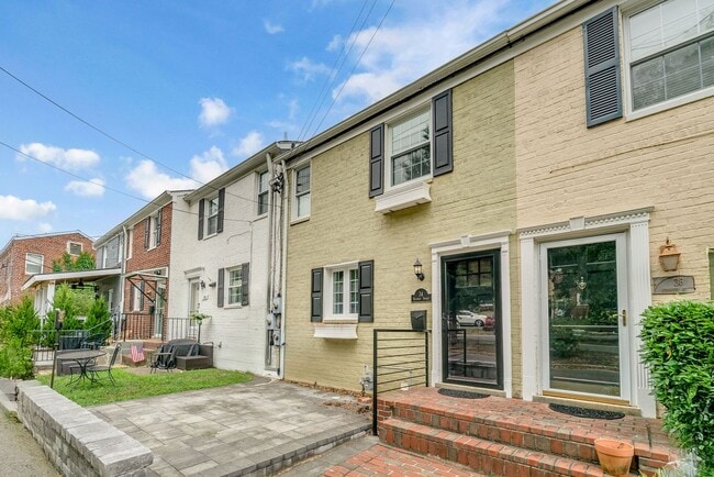34 Kennedy St in Alexandria, VA - Building Photo - Building Photo