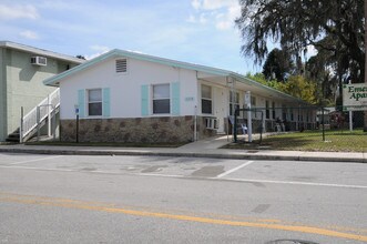 5808 Missouri Ave in New Port Richey, FL - Building Photo - Building Photo