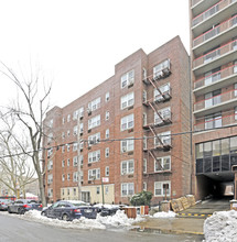 13642 Maple Ave in Flushing, NY - Building Photo - Building Photo