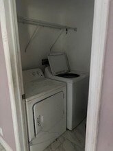 5704 NW 14th St in Lauderhill, FL - Building Photo - Building Photo