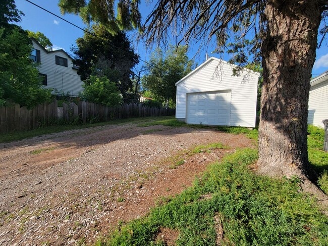 510 N 8th Ave W in Duluth, MN - Building Photo - Building Photo