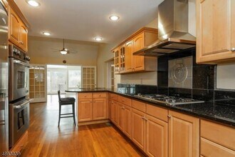 34 Woodmere Dr in Summit, NJ - Building Photo - Building Photo