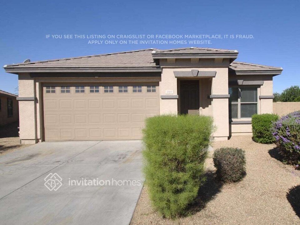 300 S 9th St in Avondale, AZ - Building Photo