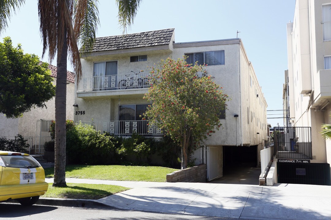 3755 Jasmine Ave in Los Angeles, CA - Building Photo