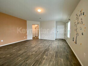 5708 Shanjia Dr in Austin, TX - Building Photo - Building Photo