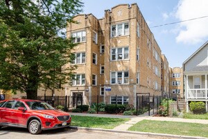 1918 N Drake Ave in Chicago, IL - Building Photo