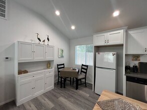 1005 E Colton Ave in Redlands, CA - Building Photo - Building Photo