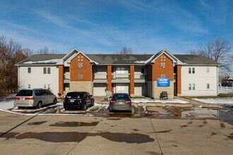 Rochester Manor in Muncie, IN - Building Photo - Building Photo