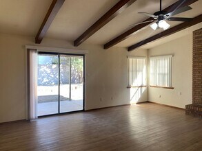 8620 Liberty Dr NE in Albuquerque, NM - Building Photo - Building Photo