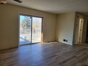 11024 Swallow St NW in Coon Rapids, MN - Building Photo - Building Photo