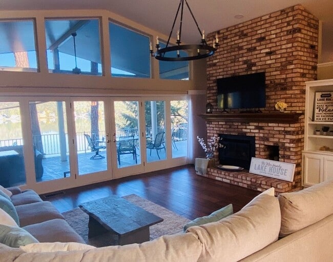 18484 Chaparral Dr in Penn Valley, CA - Building Photo - Building Photo