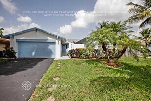 4051 NW 93rd Ave in Sunrise, FL - Building Photo