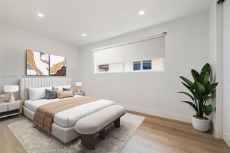 2811 SW 65th Ave in Miami, FL - Foto de edificio - Building Photo