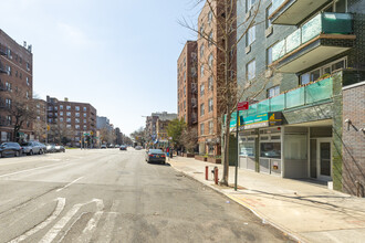 2068 Ocean Ave in Brooklyn, NY - Building Photo - Building Photo