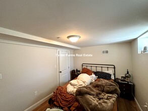 12 Marney St, Unit 1 in Cambridge, MA - Building Photo - Building Photo