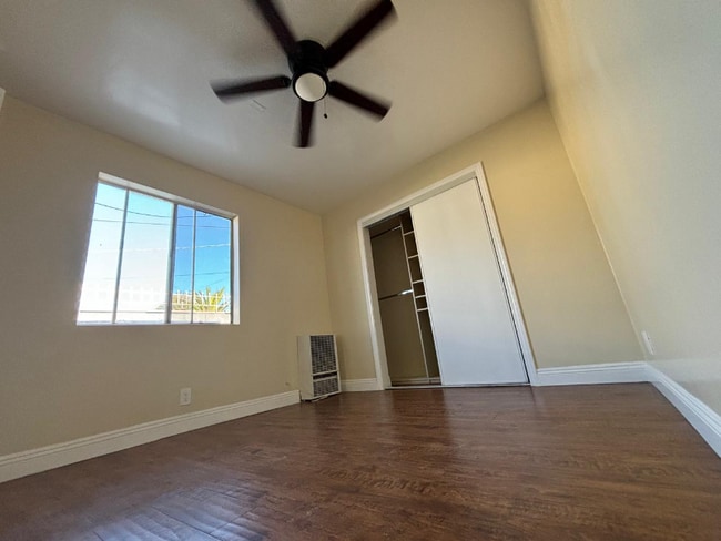 1336 W 73rd St in Los Angeles, CA - Building Photo - Building Photo