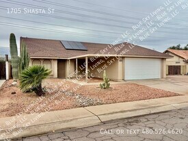1705 Shasta St in Casa Grande, AZ - Building Photo