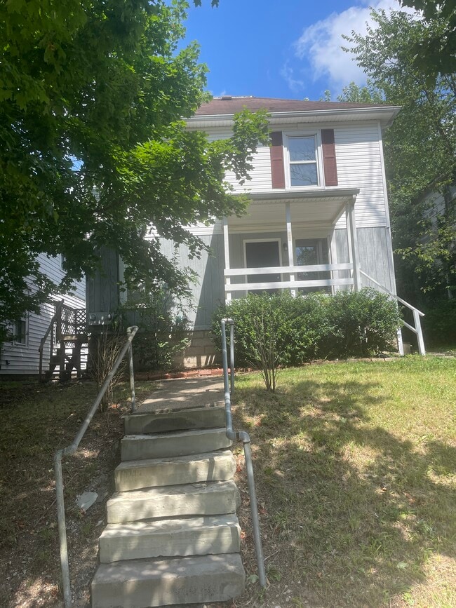 50 Rowland Ave, Unit 50 Rowland