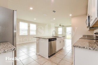 4007 Pucolo Way in Davenport, FL - Building Photo - Building Photo