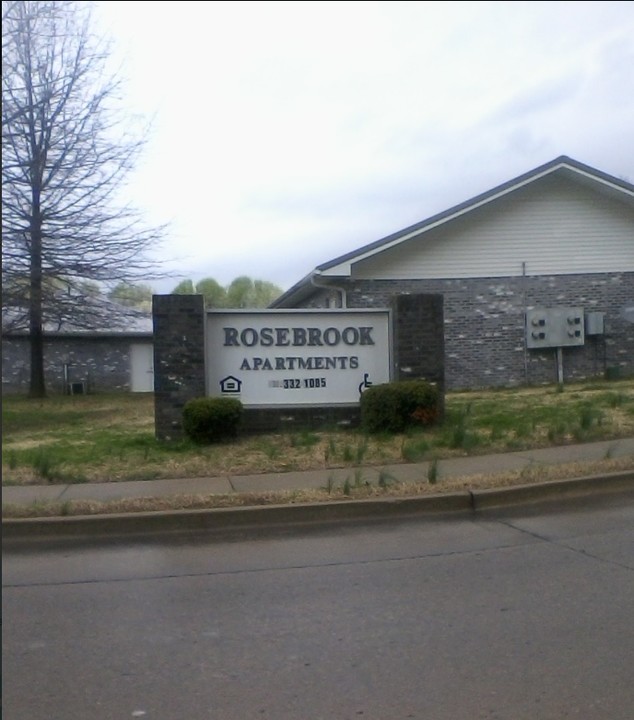 Rosebrook Apartments in Cape Girardeau, MO - Building Photo