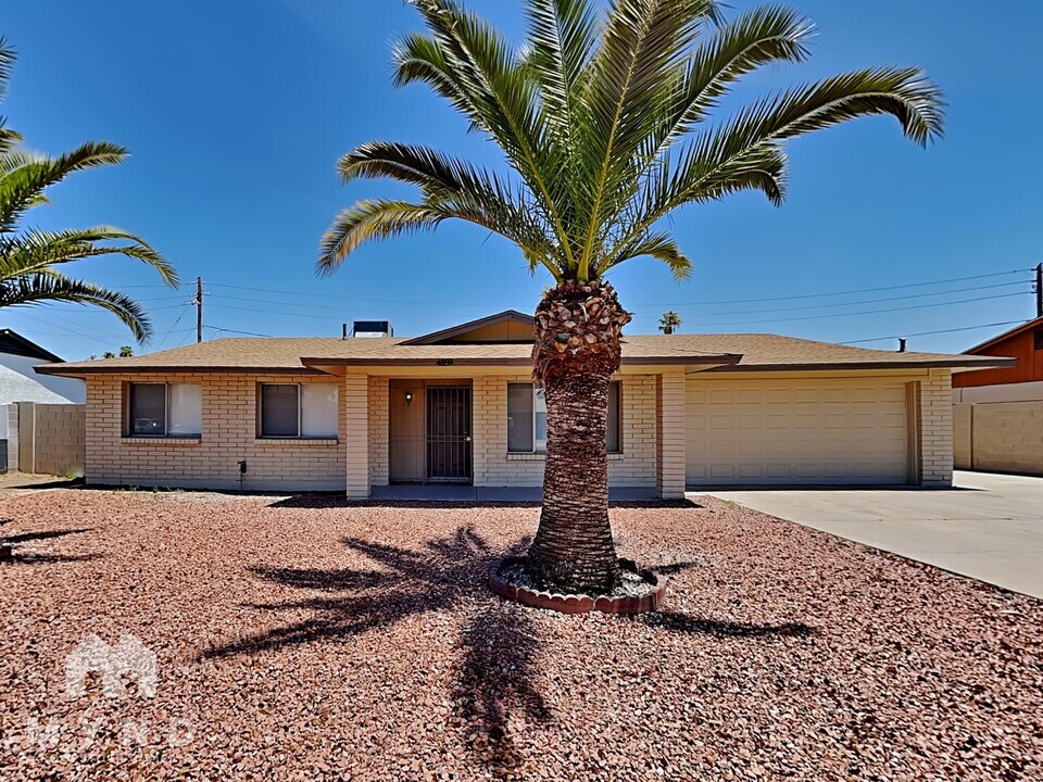4859 N 61st Ave in Phoenix, AZ - Building Photo