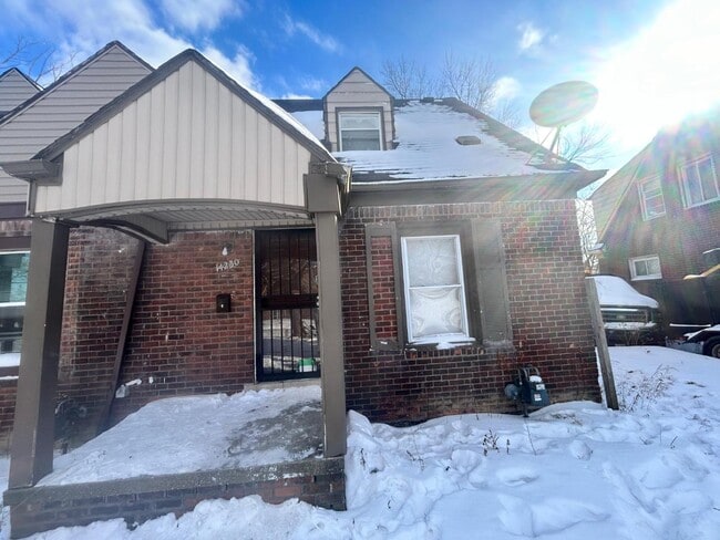 property at 14230 Frankfort St