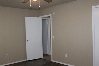 8511 Justin Pl in Midwest City, OK - Building Photo - Building Photo