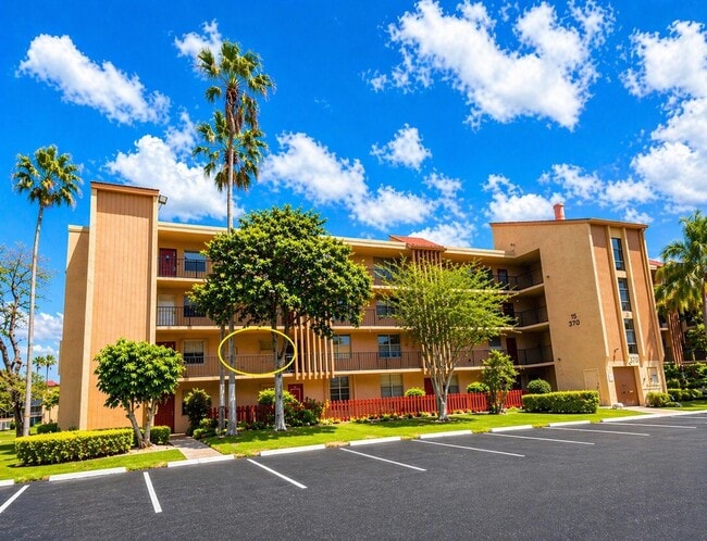 370 NW 76th Ave in Margate, FL - Building Photo - Building Photo