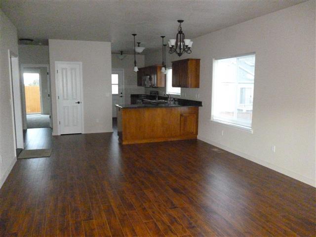 229 Dunthorpe Dr in Medford, OR - Building Photo - Building Photo