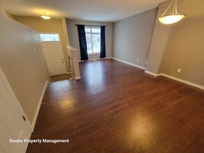 1804-1870 70 St SW in Edmonton, AB - Building Photo - Building Photo