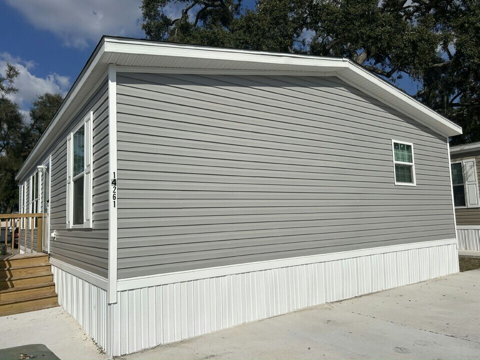 14261 Isoba Ct in Tampa, FL - Building Photo