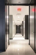 160 1st St, Unit 807 in Jersey City, NJ - Building Photo - Building Photo