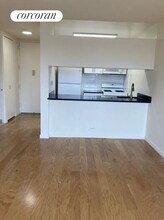 350 W 50th St in New York, NY - Building Photo - Building Photo