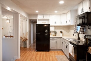 240 Kline Rd in Stevens, PA - Building Photo