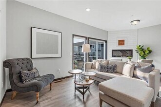 10280 3rd St NE in Blaine, MN - Building Photo - Building Photo