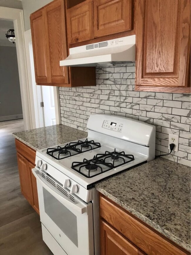 145 Greenwich Ave, Unit 1